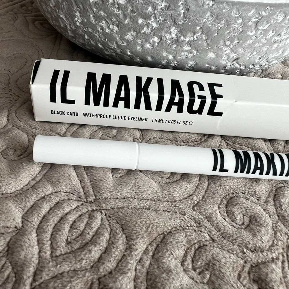 IL MAKIAGE Black Card Liquid Eyeliner Ultra-Black Waterproof Liner NIB Full Size